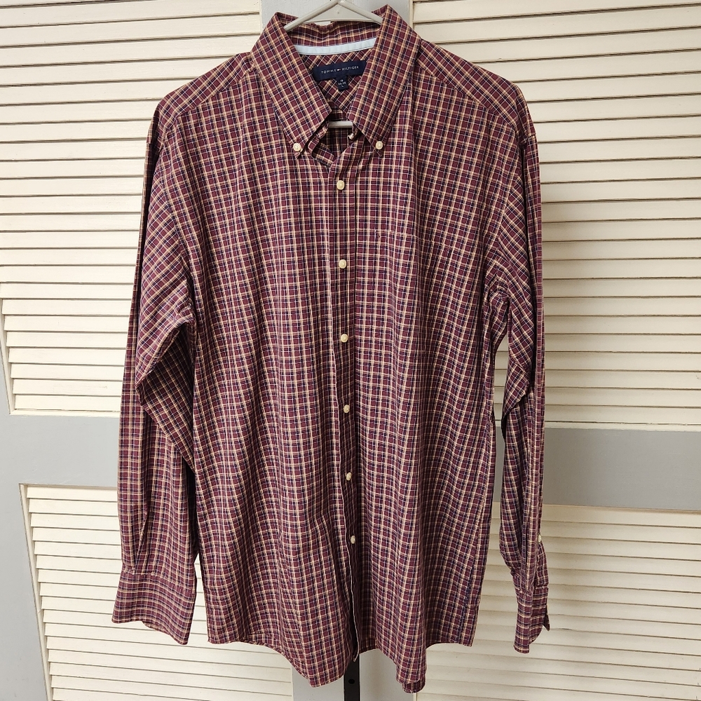 Tommy Hilfiger Men Plaid Classic Long Sleeve Button Shirt